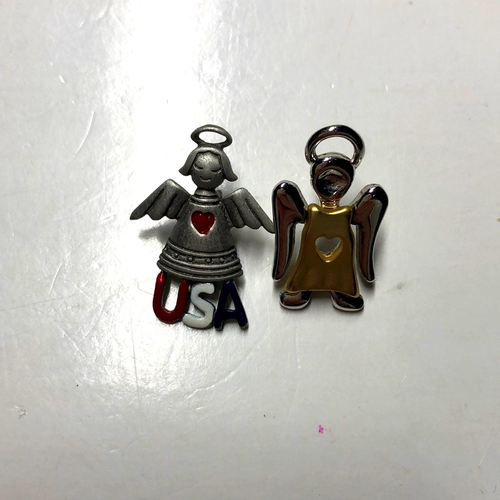 Set of 2 Angel pins